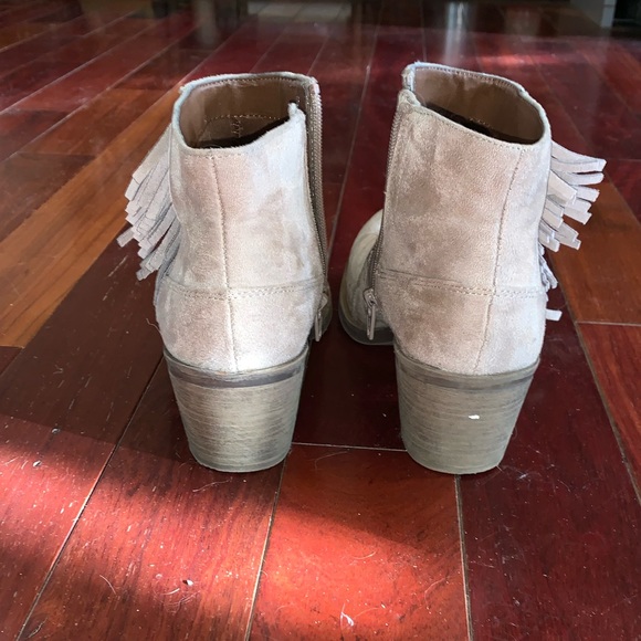 Tan fringe detail ankle booties - Picture 3 of 6